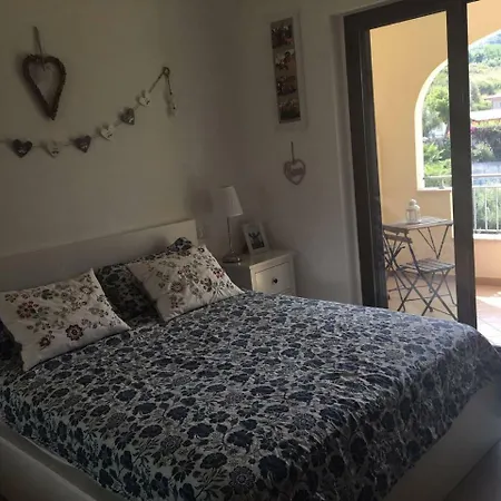 Esmie Exclusive Development Zambrone